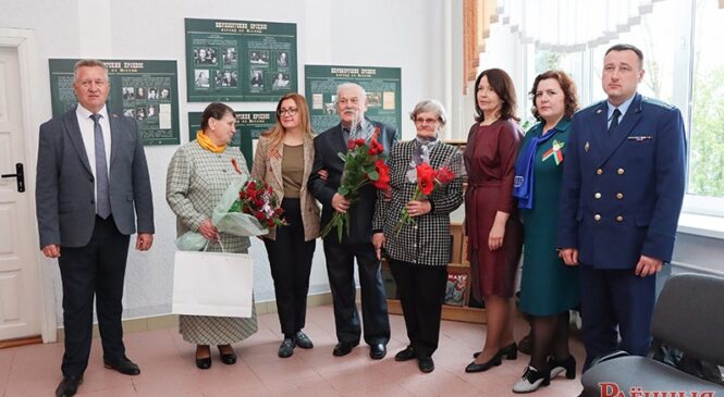 У цэнтральнай раённай бібліятэцы адкрылася выстава «Нюрнбергскі працэс. Погляд з Масквы»