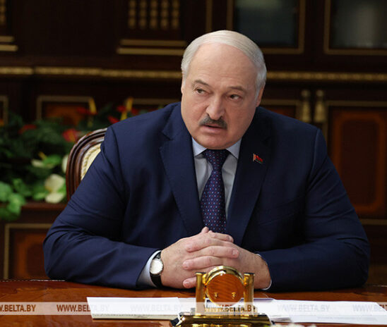 Лукашэнка: эканоміка Беларусі спраўляецца ва ўмовах націску з боку недружалюбных дзяржаў