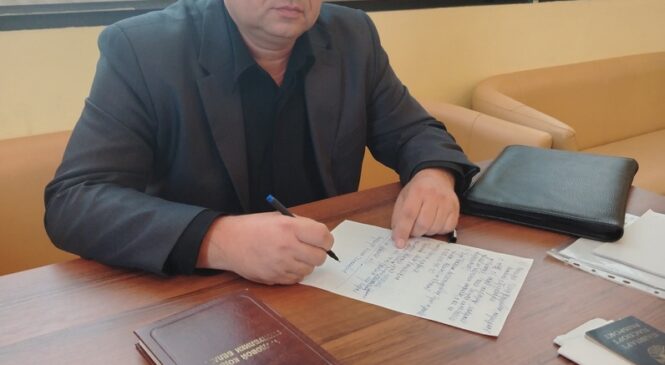 На мінулым тыдні ў Пружанах адбыўся рэспубліканскі прававы прыём грамадзян з удзелам галоўнага прававога інспектара працы Брэсцкай абласной арганізацыі прафсаюзаў работнікаў аховы здароўя Сяргея Пасталюка