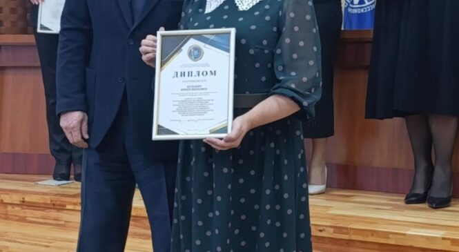 Ирина Кузьмич и Елена Коледа: Пружанские таланты покорили Брест на фестивале души и единства