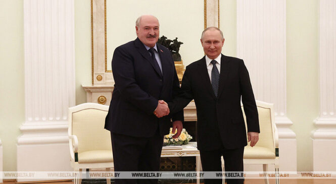 Лукашэнка на перагаворах з Пуціным: мы ўсё пераадолеем, трэба крыху часу