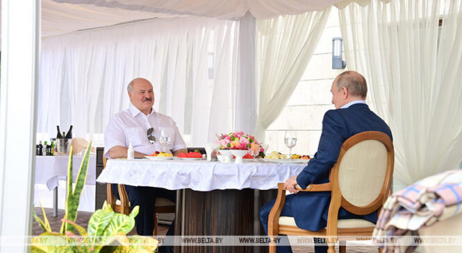 Сустрэчы з Пуціным і губернатарамі, стратэгія для АДКБ і ўступная кампанія. Падрабязнасці інтэнсіўнага тыдня Прэзідэнта