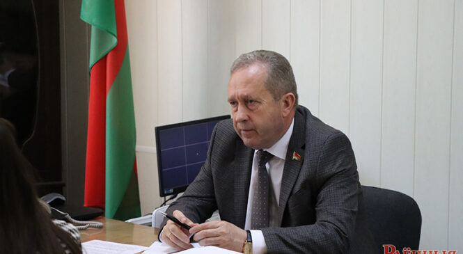 Юрый Наркевіч правядзе прыём у Пружанах у адзіны дзень прыёму грамадзян Брэстчыны членамі Савета Рэспублікі