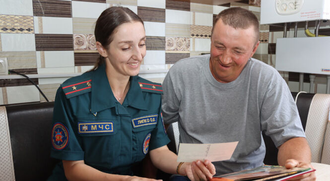 Не губляе сувязі з «таварышамі па зброі» ветэран МНС Міхаіл Прэдка