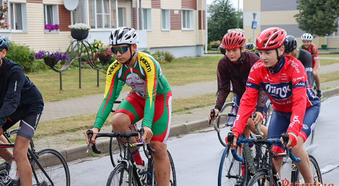 Пружанскія веласіпедысты добра выступілі на дамашнім першынстве, а ў гэтыя дні змагаюцца на рэспубліканскіх спаборніцтвах