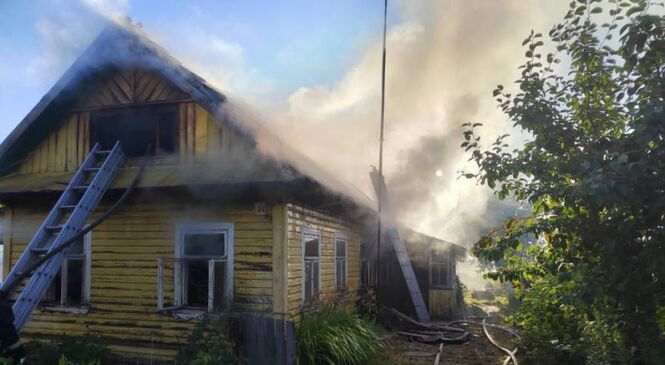 Жилой дом горел 10 июля в Жаденах