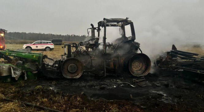 У Пружанскім раёне 11 лістапада згарэў трактар