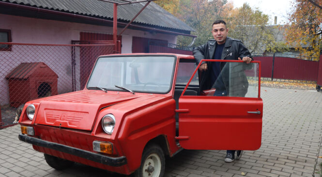 Пазнаміліся з пружанцам, які з’яўляецца ўладальнікам чатырохколавага… матацыкла (спойлер: гэта аўтамабіль)!