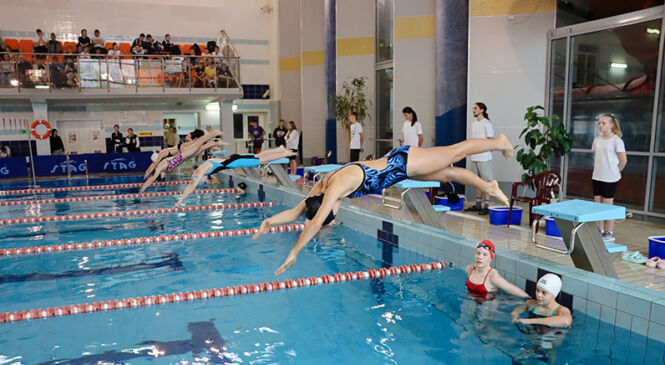 Пружанскія плыўцы не падвялі трэнераў і заваявалі бронзавыя ўзнагароды на дамашнім турніры (+многа фота)