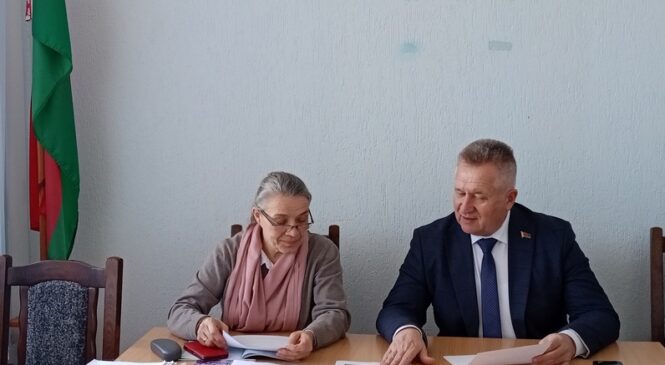 Прыходзьце, вакансіі ёсць