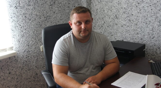 Намеснік дырэктара ААТ «Ружаны-Агра» па вытворчасці Руслан Атулян расказаў, што дапамагло выйсці на багаты ўраджай і якія работы папярэднічалі гэтаму