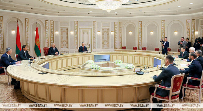 Техника, продовольствие, строительство. Александр Лукашенко назвал направления сотрудничества с Вологодской областью