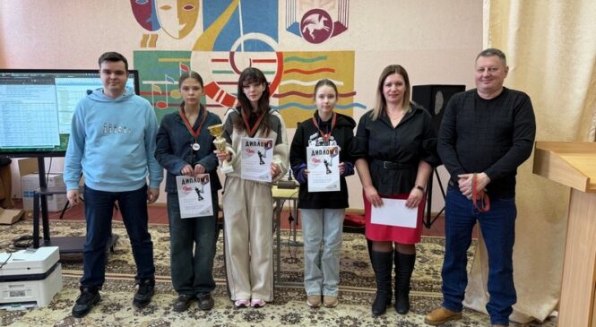 На базе Мокровской средней школы прошел финальный этап районной спартакиады среди школьников Пружанщины по шахматам, организатором которого выступил отдел по образованию совместно с youtube-каналом «DenChess»