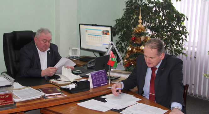 Прадстаўнікамі інфармацыйна-прапагандысцкіх груп райвыканкама былі праведзены сустрэчы з працоўнымі калектывамі ў рамках Адзінага дня інфармавання