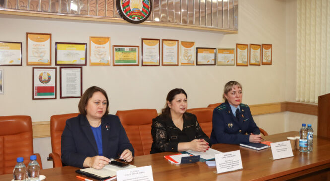 За ответами в профсоюзы