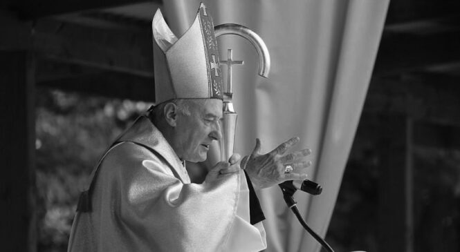 Ушел из жизни старейший католический иерарх Беларуси