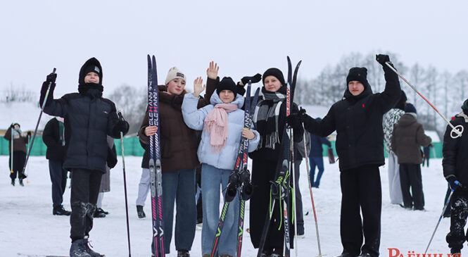 На городском стадионе «Мухавец» в рамках круглогодичной спартакиады учащихся учреждений общего среднего образования прошли соревнования по лыжным гонкам