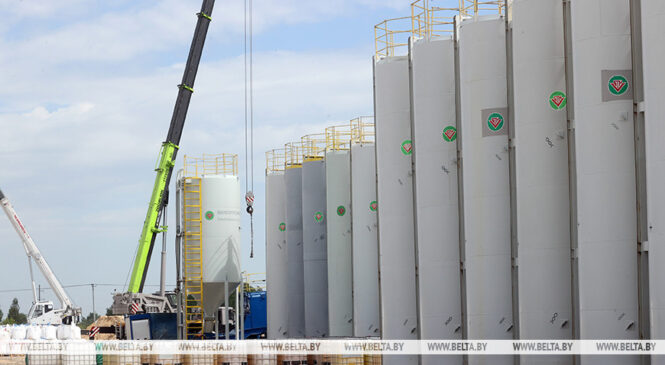 Президент Беларуси Александр Лукашенко поздравил работников и ветеранов ГПО «Белоруснефть» с 60-летием со дня основания объединения