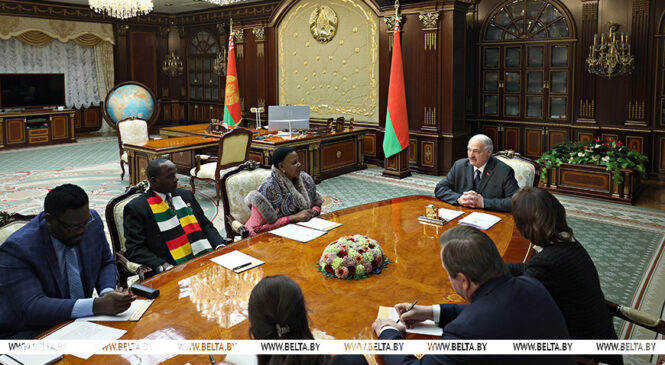 Президент Беларуси Александр Лукашенко подтвердил ориентир на достижение в течение ближайших лет товарооборота с Зимбабве в $100 млн