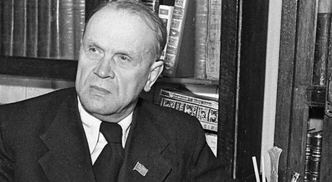 Гений искрометного юмора. К 130-летию со дня рождения народного писателя Беларуси Кондрата Крапивы