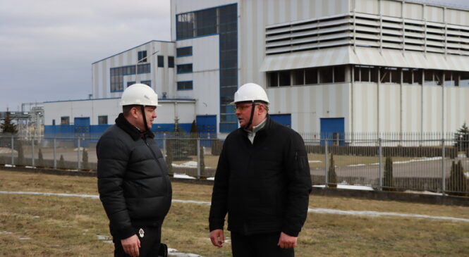 В рамках Недели нулевого травматизма в Пружанском районе рейдовая группа технической инспекции труда Федерации профсоюзов Беларуси в ряде отраслей провела мониторинг, направленный на обеспечение безопасности и здоровья трудящихся