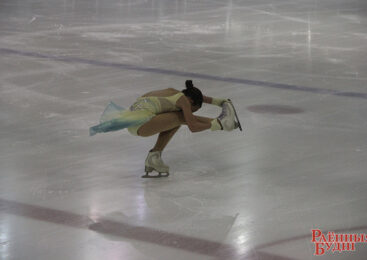 Четвертый этап открытого первенства Республики Беларусь по фигурному катанию среди юношей и девушек «Звездочка» прошел в Ледовом дворце г. Пружаны