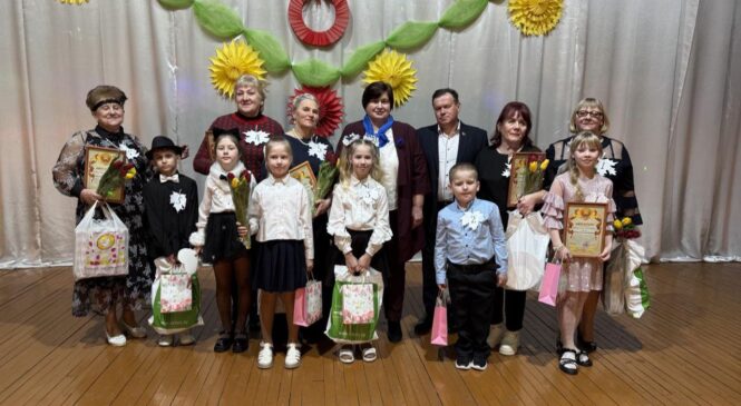 «А ну-ка, бабушки!»: в Линово выбрали самых талантливых и мудрых