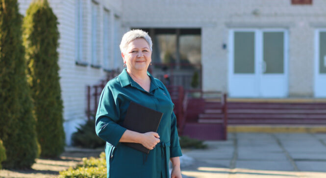 Для директора Слободской средней школы Эльмиры Энверовны Токаревой педагогика — направление, которое она выбрала еще в детстве