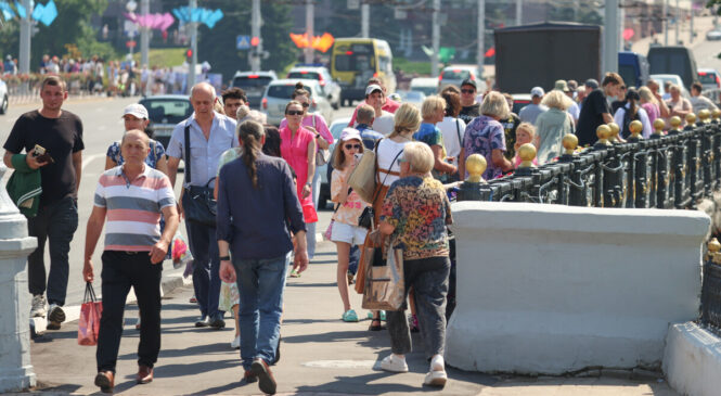 Информация о численности населения Беларуси в разрезе областей, районов и городов на 1 января 2026 года